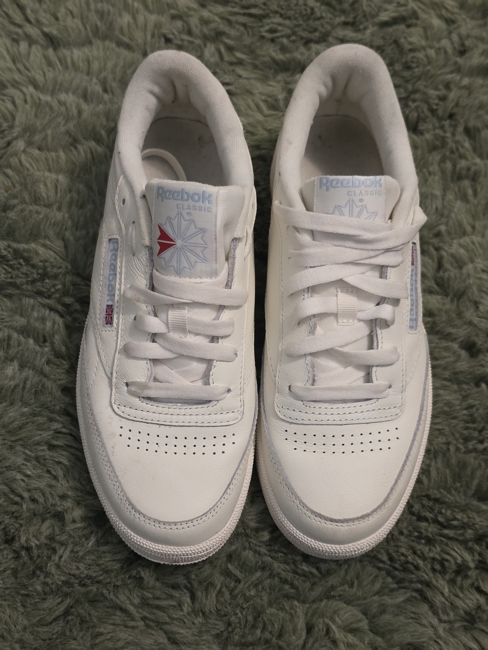 Reebok Classic Women White Sneakers